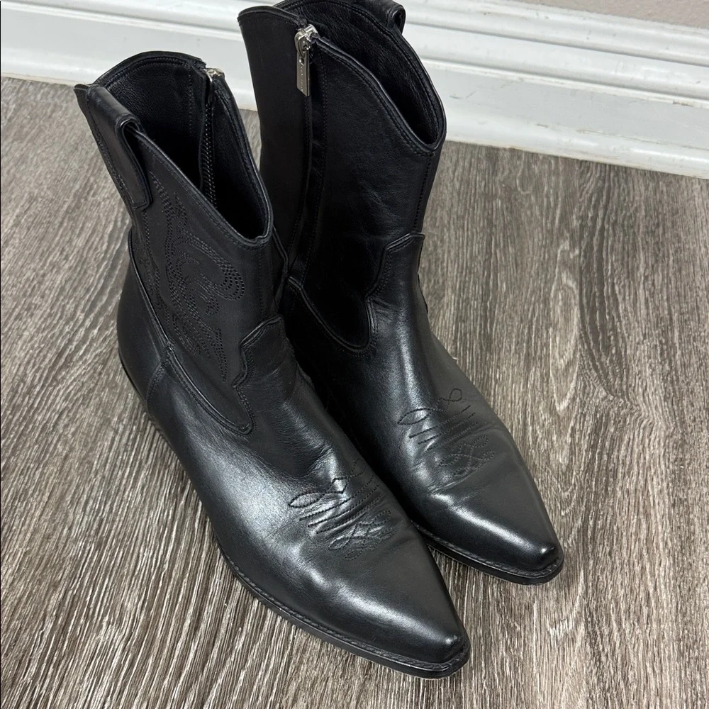 Anine Bing Elton Boot in Black - Picture 3 of 16